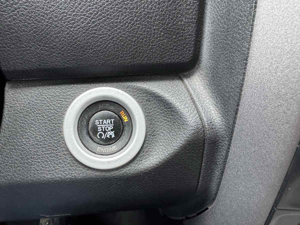 Used 2016 RAM 1500 Rebel w/ Luxury Group image 33