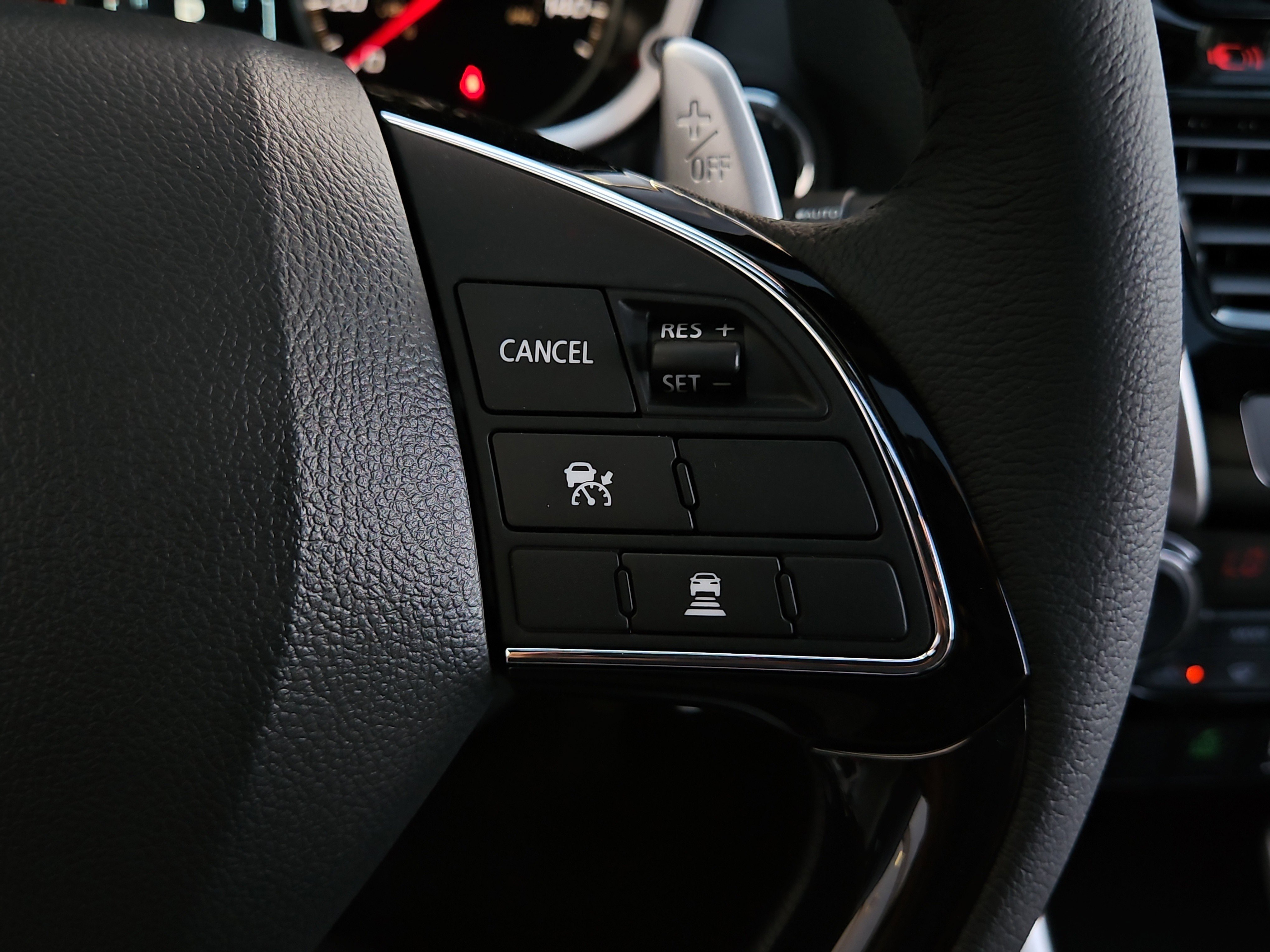 New 2025 Mitsubishi Eclipse Cross SEL image 11
