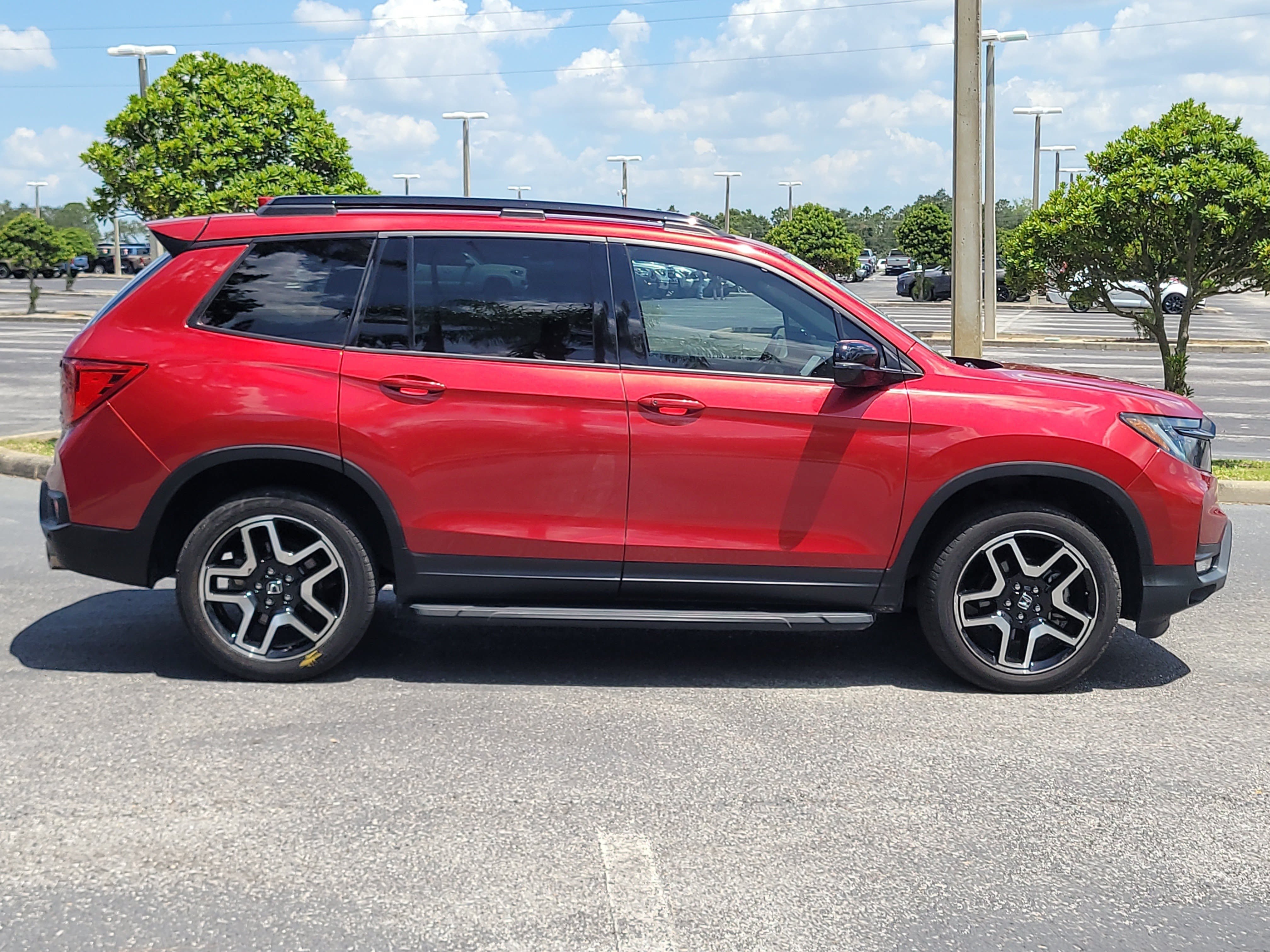 Used 2023 Honda Passport Elite image 8