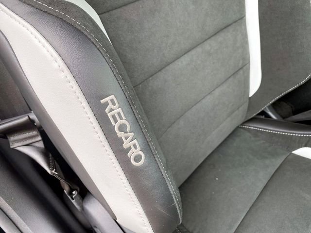 Used 2022 Ford Mustang Shelby GT500 w/ Carbon Fiber Track Pack RWD image 27