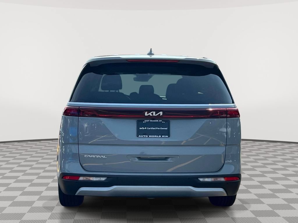 Certified 2023 Kia Carnival EX FWD image 6