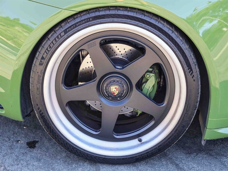 Used 2019 Porsche 911 Carrera GTS RWD image 13