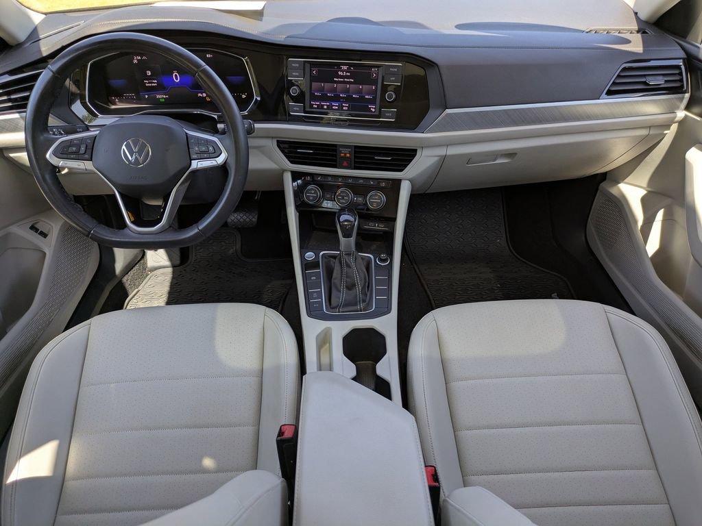 Used 2023 Volkswagen Jetta SE FWD image 14