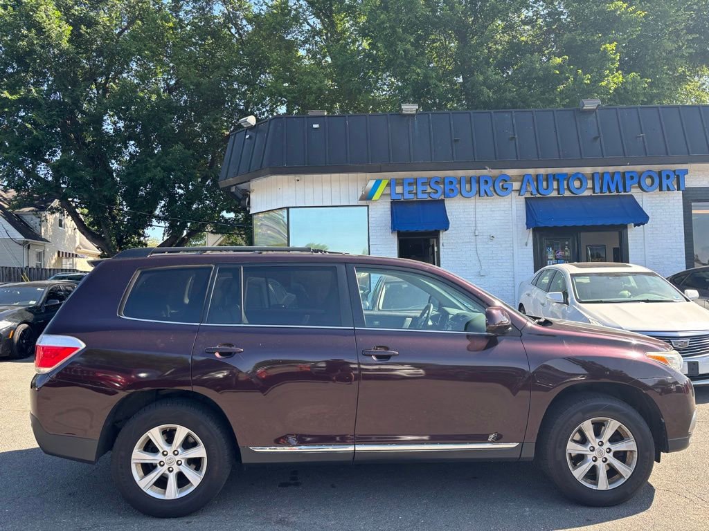 Used 2013 Toyota Highlander SE AWD/4WD image 3