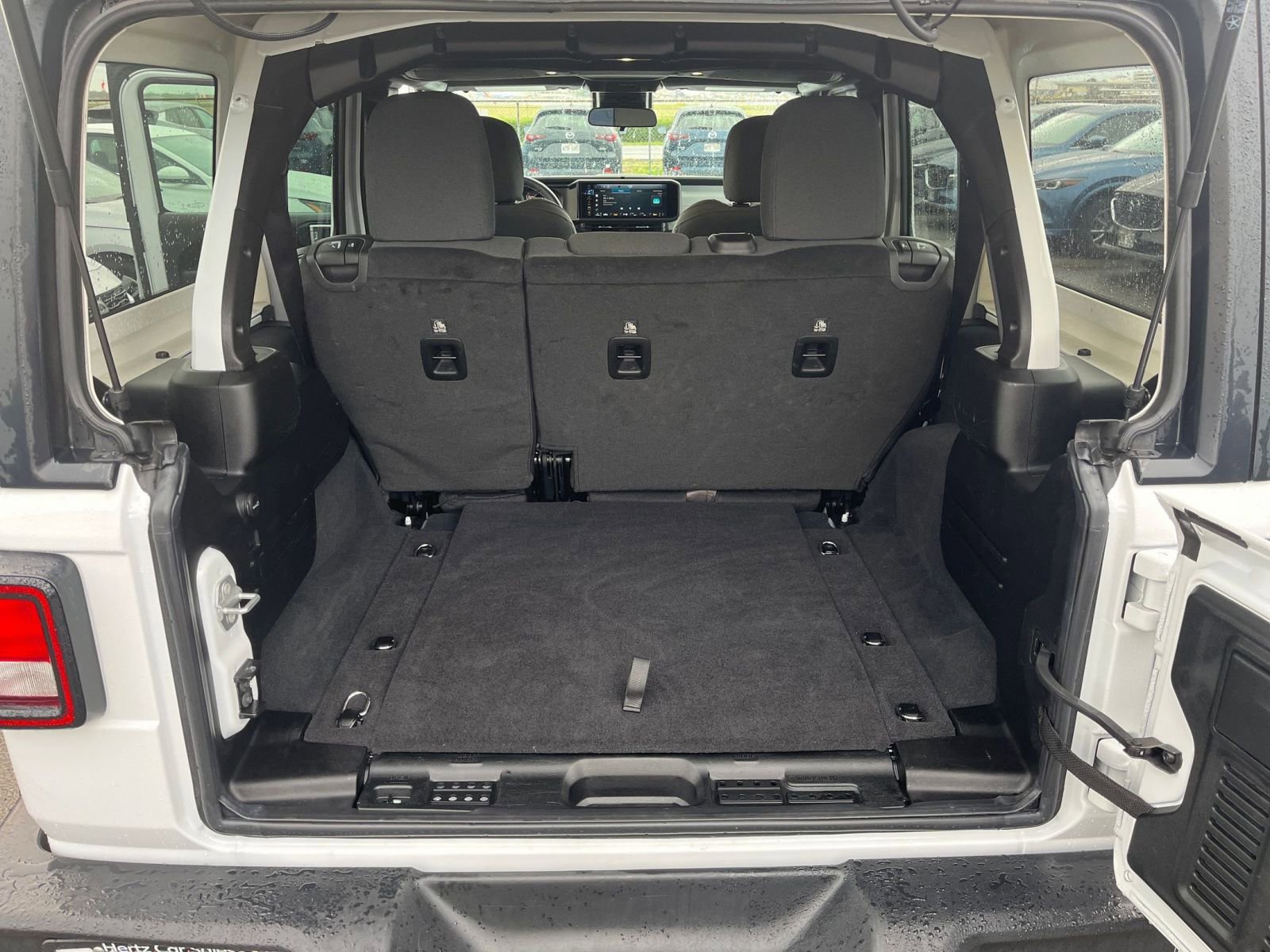 Used 2025 Jeep Wrangler Sport S image 30