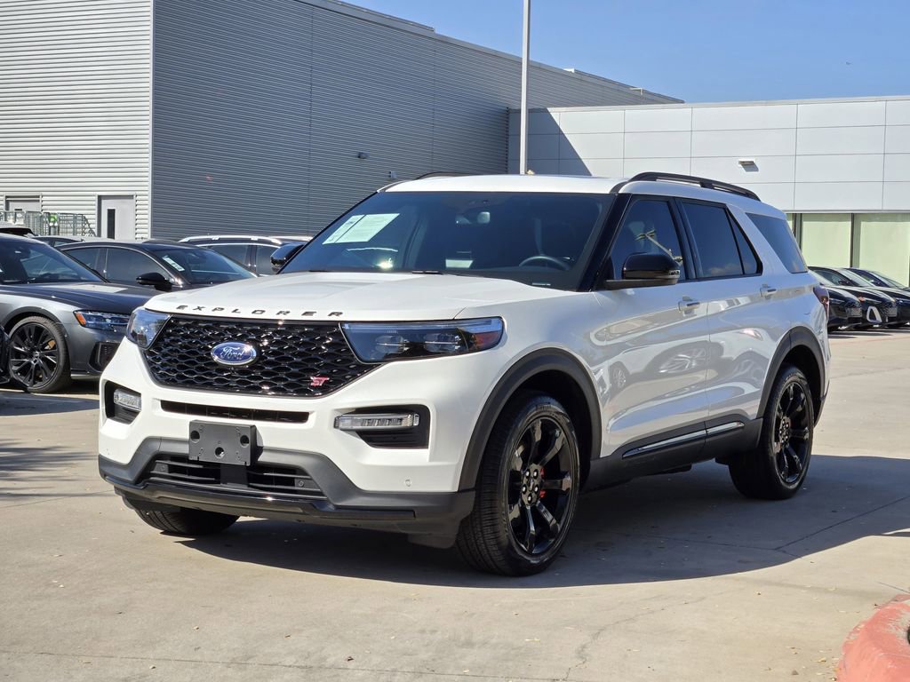 Used 2024 Ford Explorer ST w/ Equipment Group 401A image 4