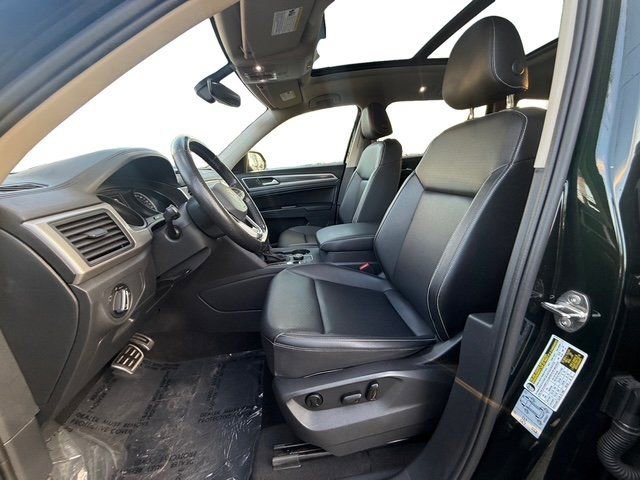 Used 2021 Volkswagen Atlas SE w/ Panoramic Sunroof Package image 12