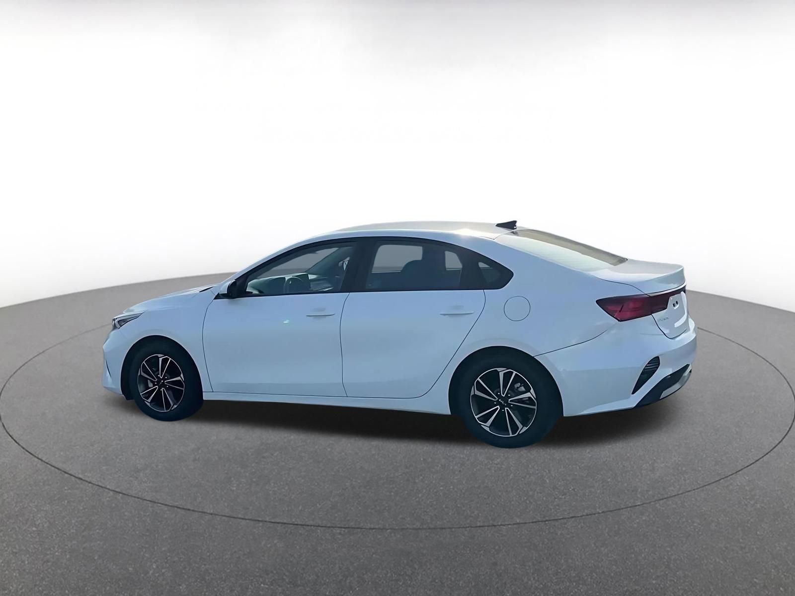 Used 2023 Kia Forte LXS FWD image 10