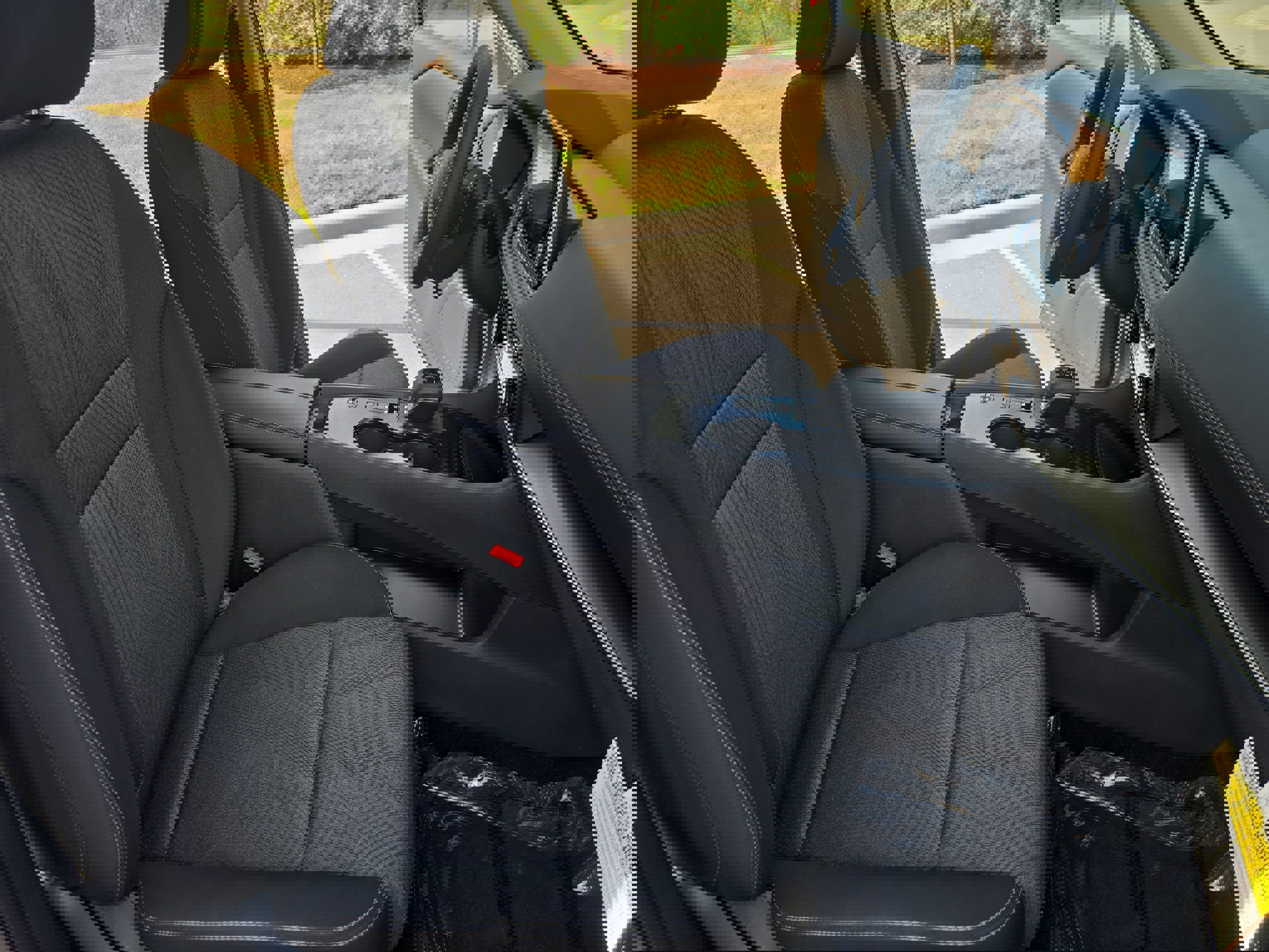 Used 2025 Nissan Rogue SV image 10