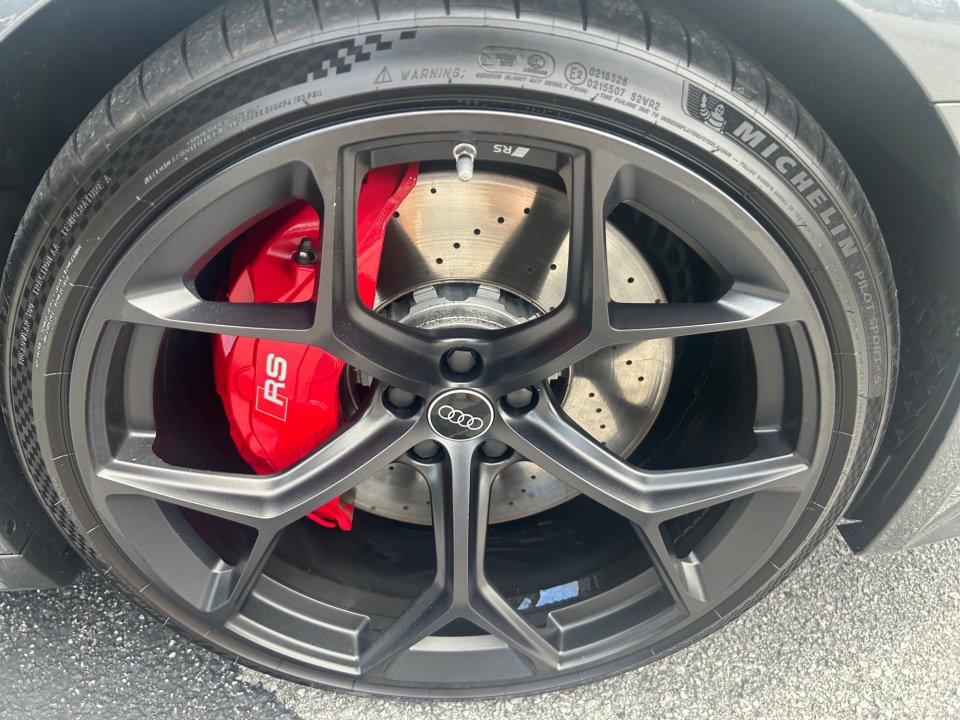 Certified 2024 Audi RS 6 performance AWD/4WD image 25