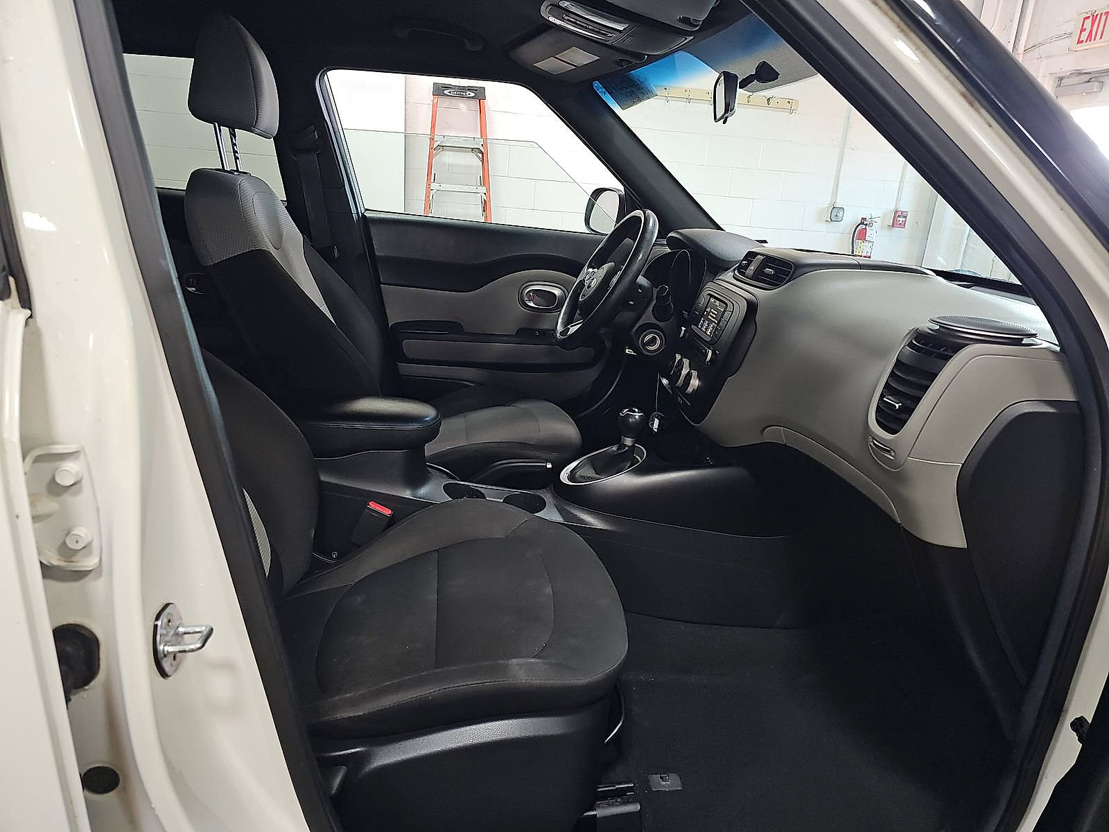 Certified 2017 Kia Soul FWD image 14