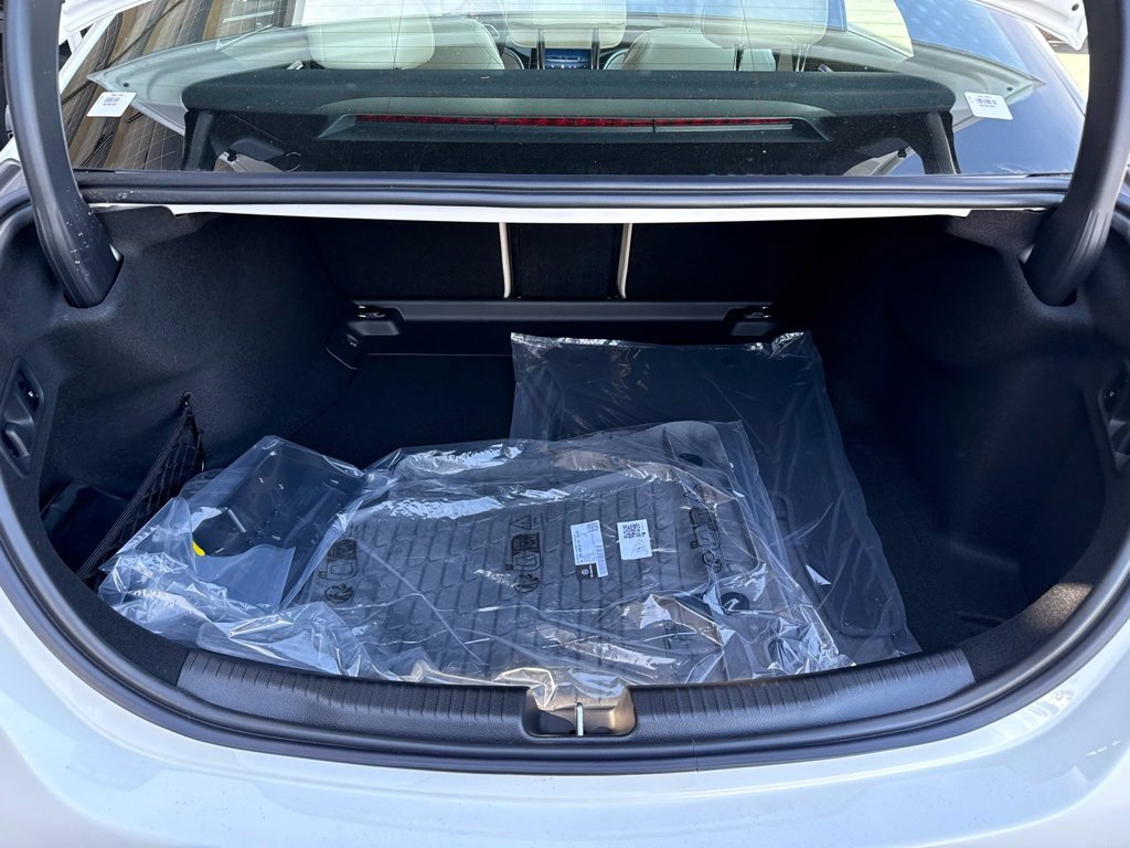 New 2026 Mercedes-Benz C 300 Sedan image 18