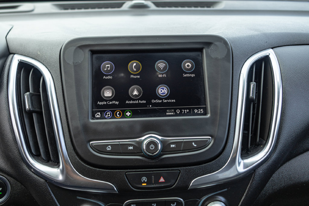 Used 2024 Chevrolet Equinox LT AWD/4WD image 16