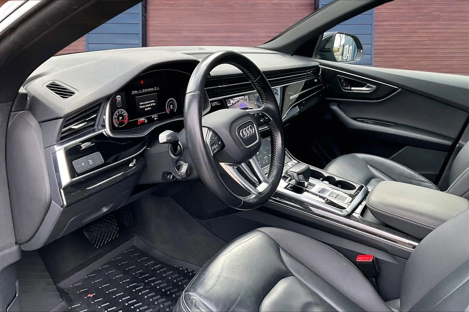Used 2019 Audi Q8 Premium image 14