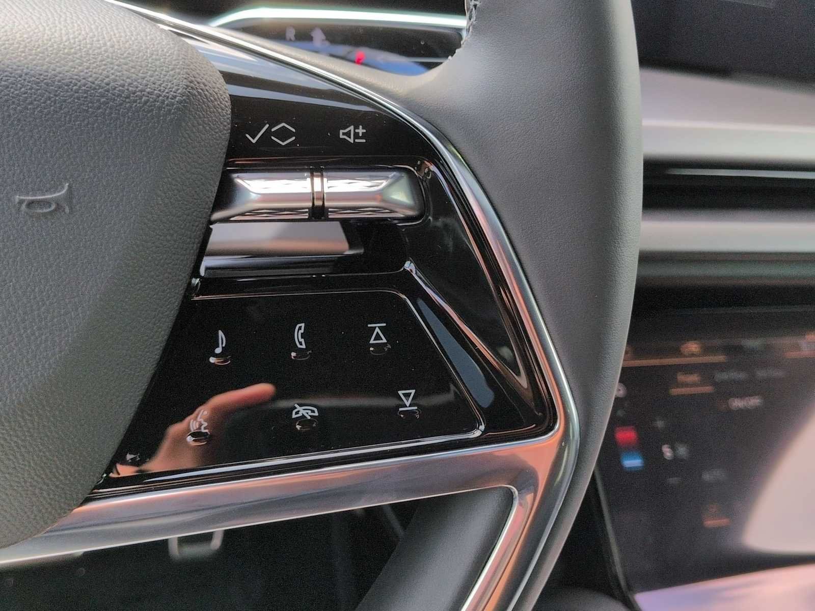 New 2027 Cadillac Vistiq Sport AWD/4WD image 16