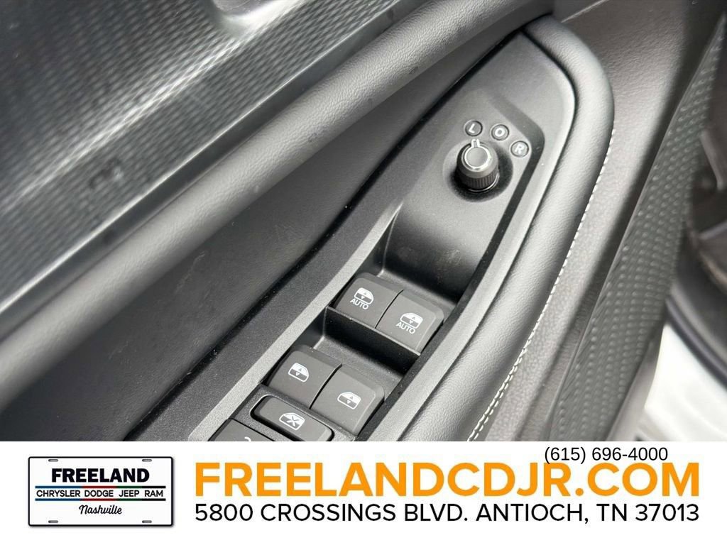 New 2025 Jeep Grand Cherokee Altitude w/ Trailer Tow Package image 20