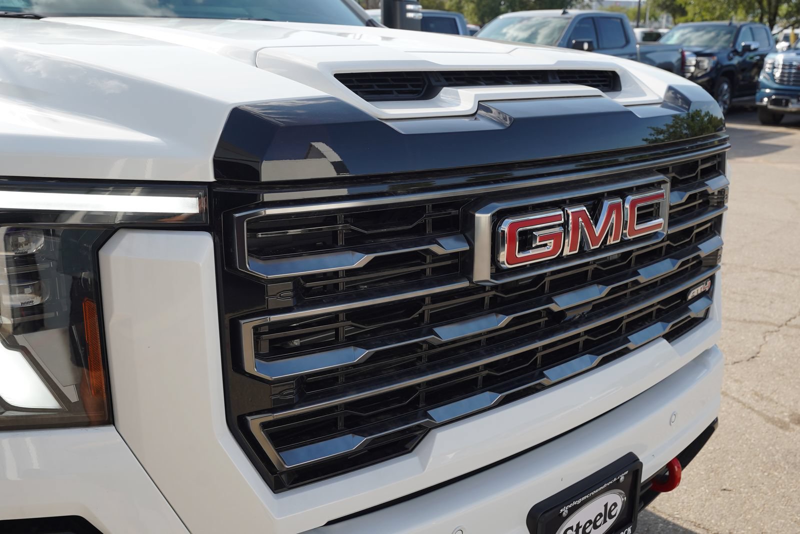New 2026 GMC Sierra 2500 AT4 w/ AT4 Premium Plus Package AWD/4WD image 27