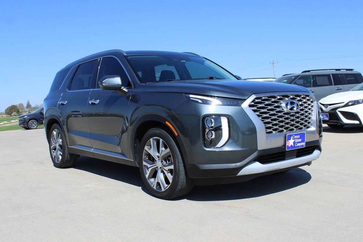 Used 2022 Hyundai Palisade SEL w/ Premium Package AWD/4WD image 3