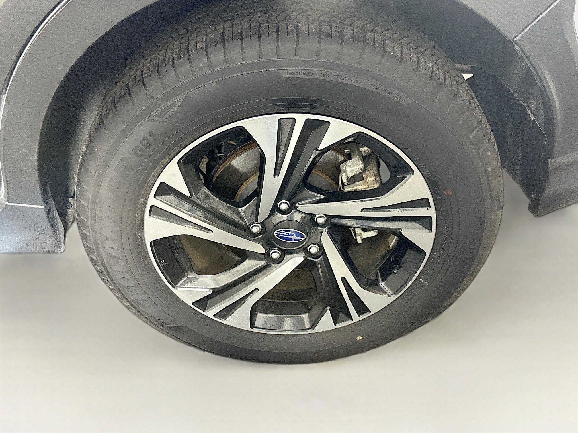 Used 2024 Subaru Crosstrek 2.0i Premium image 11