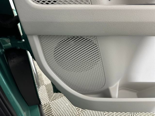 Used 2025 Volkswagen ID. Buzz 1st Edition image 31