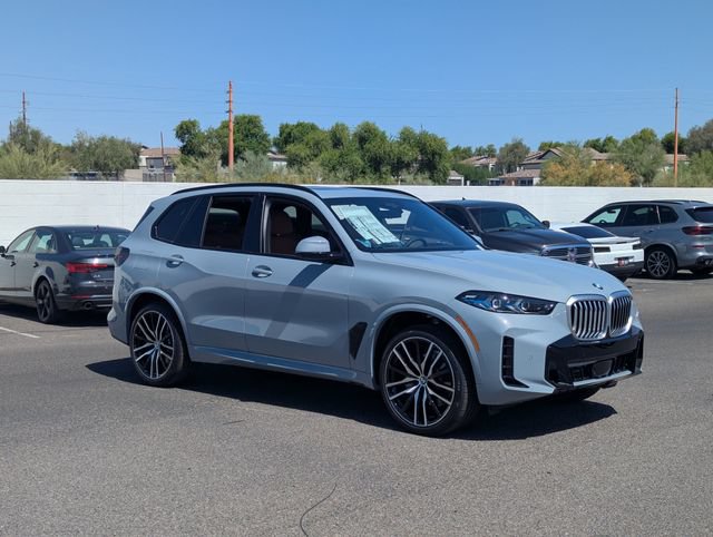Used 2026 BMW X5 sDrive40i w/ M Sport Package RWD image 4