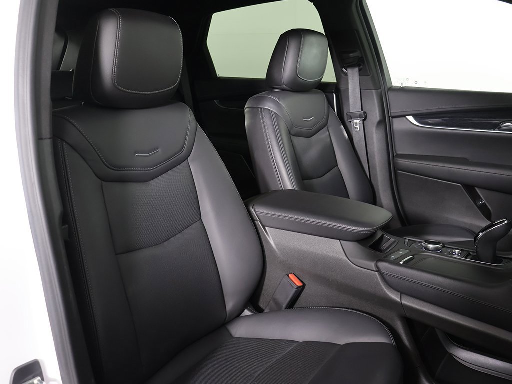 Used 2023 Cadillac XT5 Premium Luxury image 29