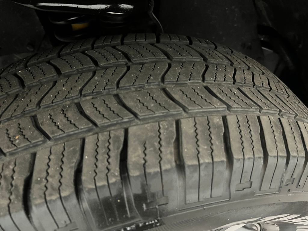 Used 2022 Toyota Tacoma TRD Off-Road image 28