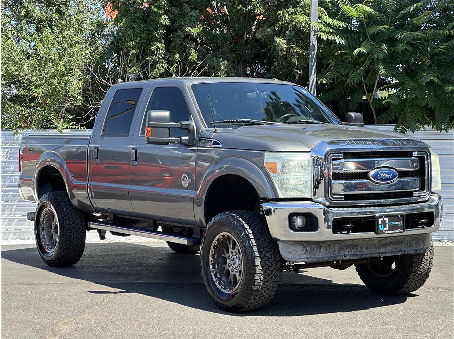 Used 2011 Ford F250 Lariat w/ Lariat Ultimate Pkg AWD/4WD image 8