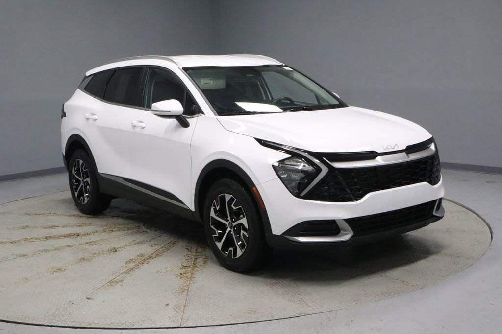 Used 2023 Kia Sportage EX image 1