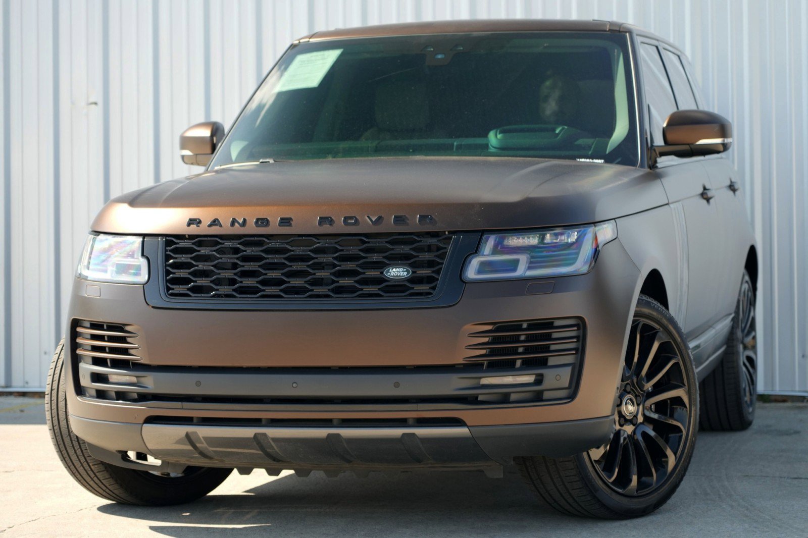 Used 2021 Land Rover Range Rover P525 Westminster Edition image 3