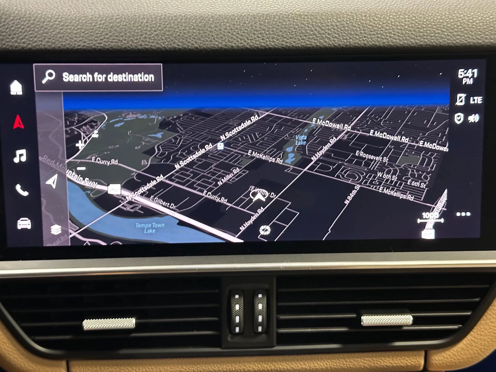 Used 2022 Porsche Cayenne Sport Utility 4D image 40