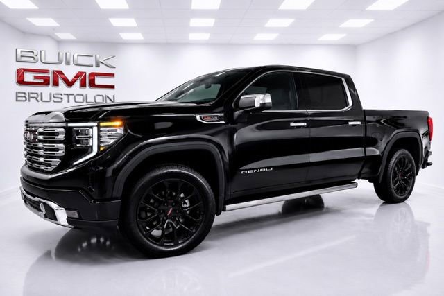 Used 2023 GMC Sierra 1500 Denali w/ Denali Reserve Package AWD/4WD image 1