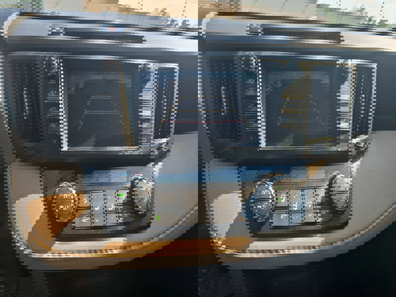 Used 2017 Toyota RAV4 XLE image 17