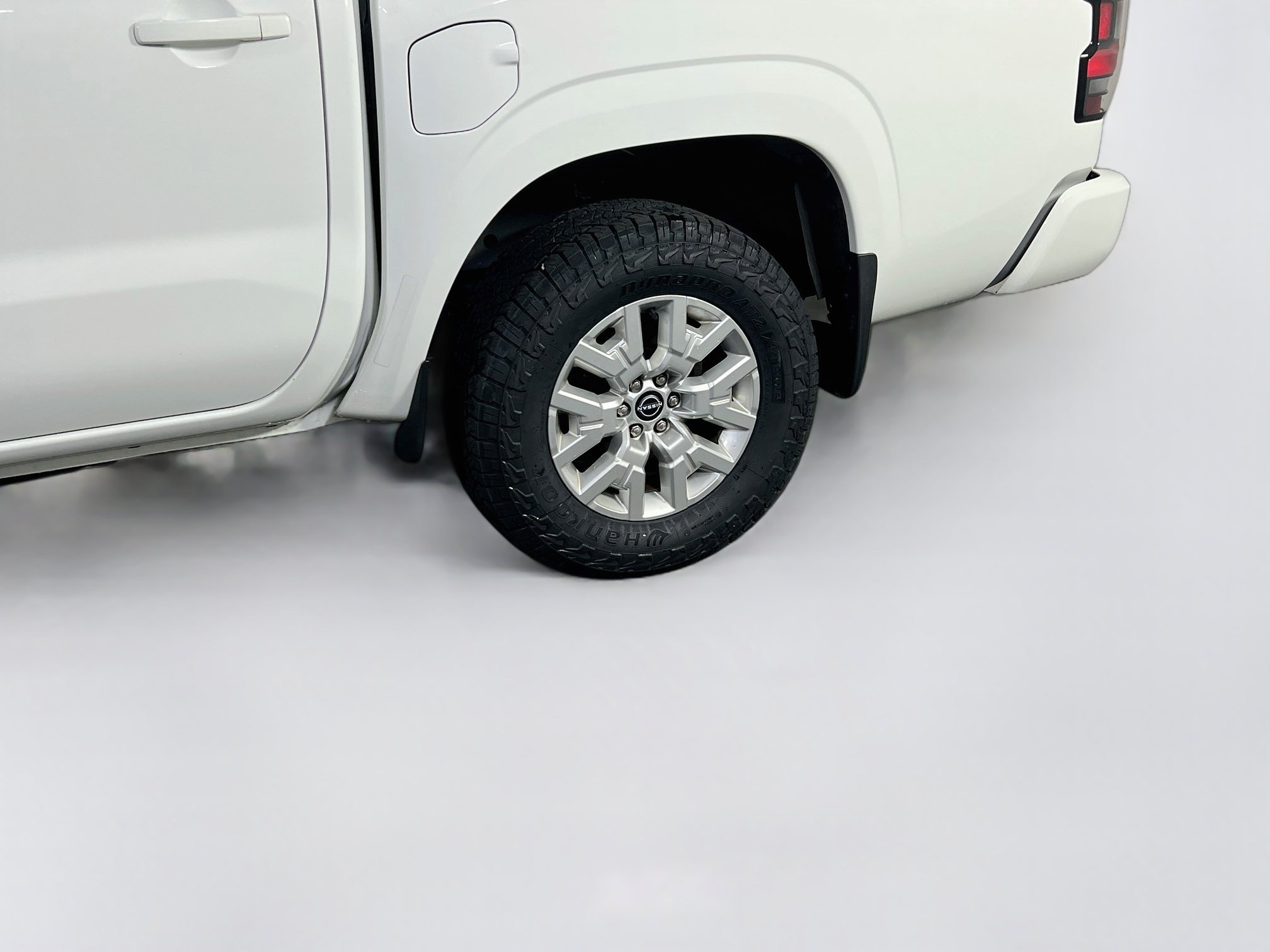 Used 2022 Nissan Frontier SV AWD/4WD image 28