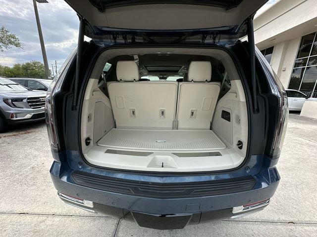 Certified 2025 Cadillac Escalade Premium Luxury Platinum image 34