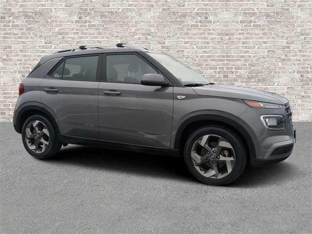Used 2022 Hyundai Venue SEL image 1
