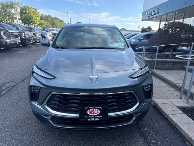 Used 2025 Buick Encore GX Preferred AWD/4WD image 2