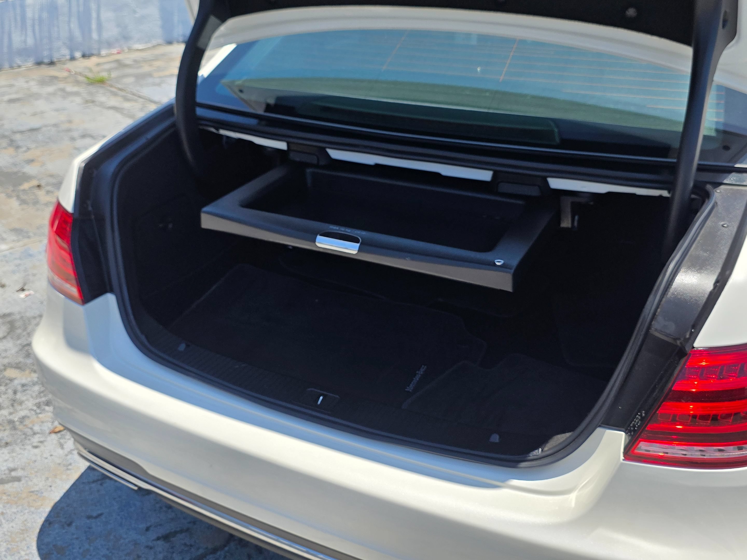 Used 2015 Mercedes-Benz E 350 Sedan w/ Premium 1 Package image 37