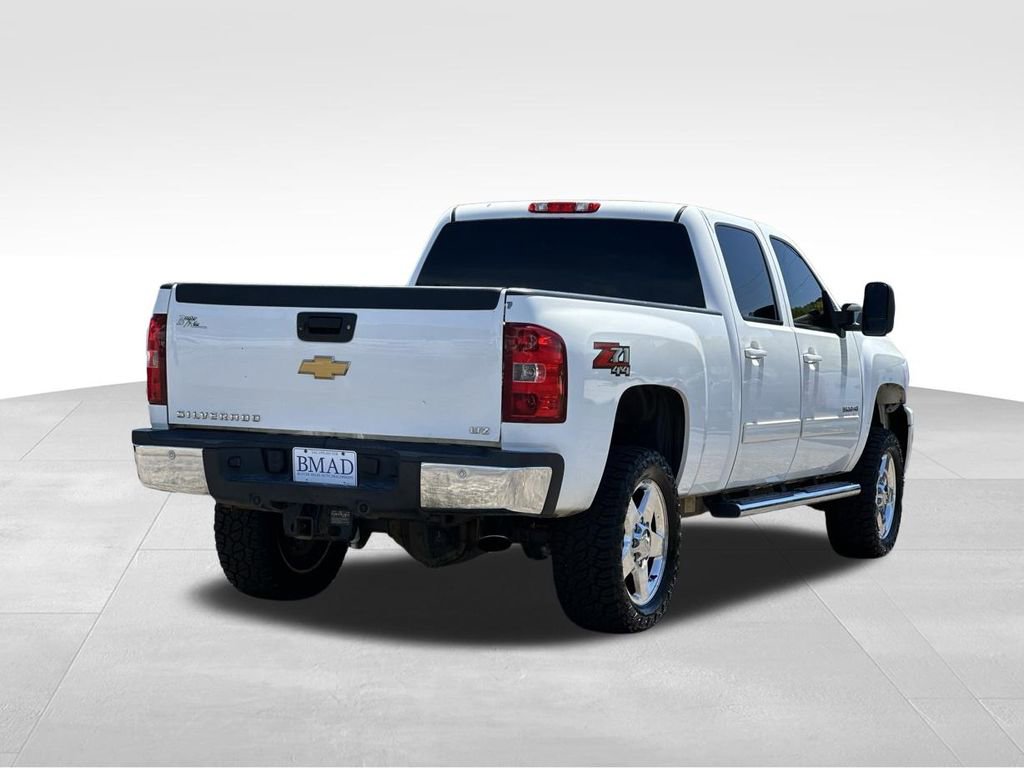 Used 2014 Chevrolet Silverado 2500 LTZ w/ LTZ Plus Package AWD/4WD image 10