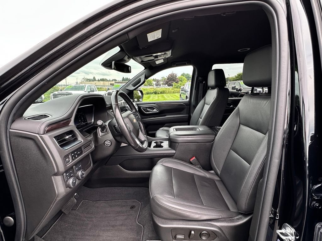 Used 2023 Chevrolet Tahoe LT w/ Luxury Package AWD/4WD image 19