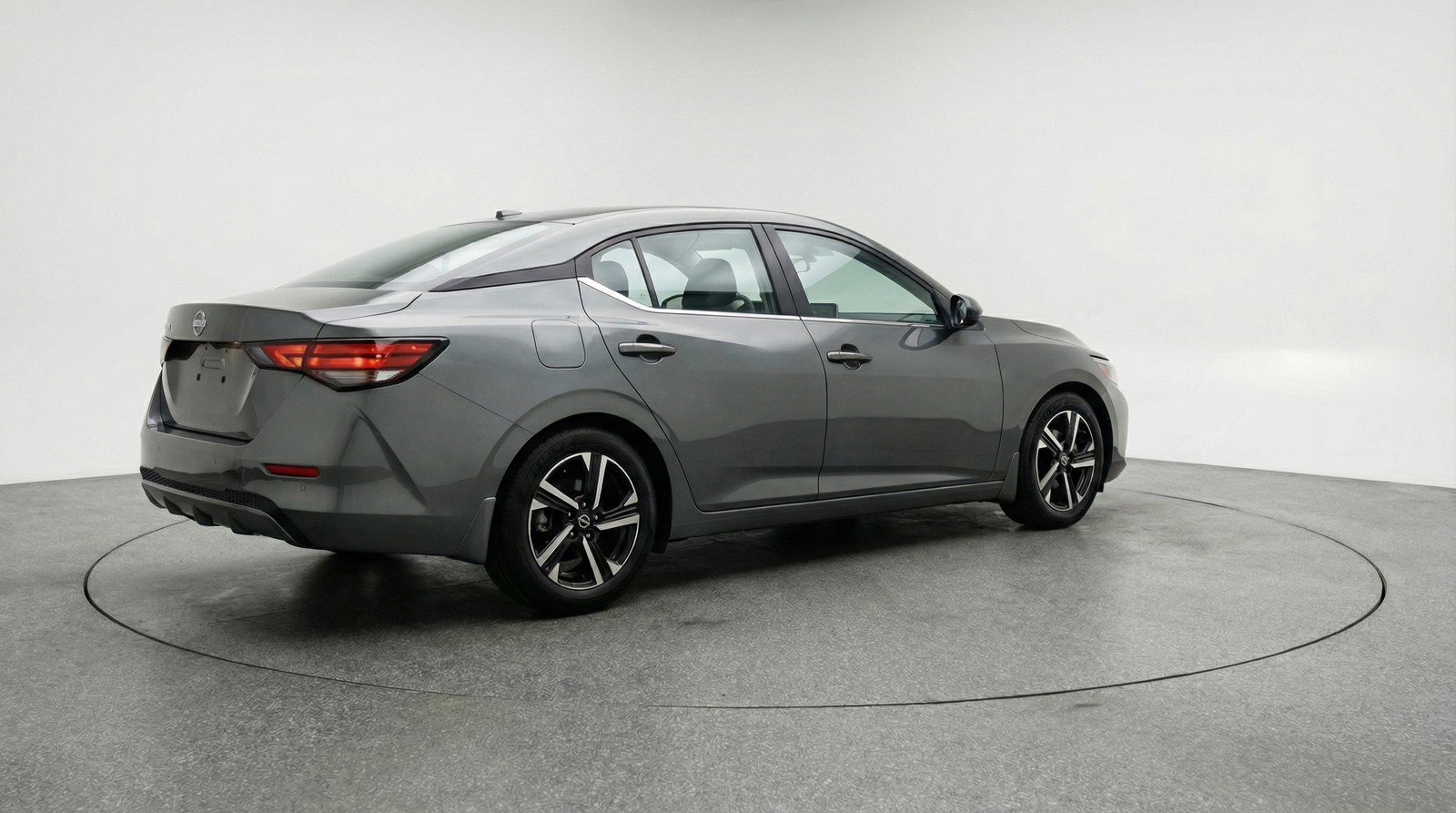 Used 2025 Nissan Sentra SV image 9