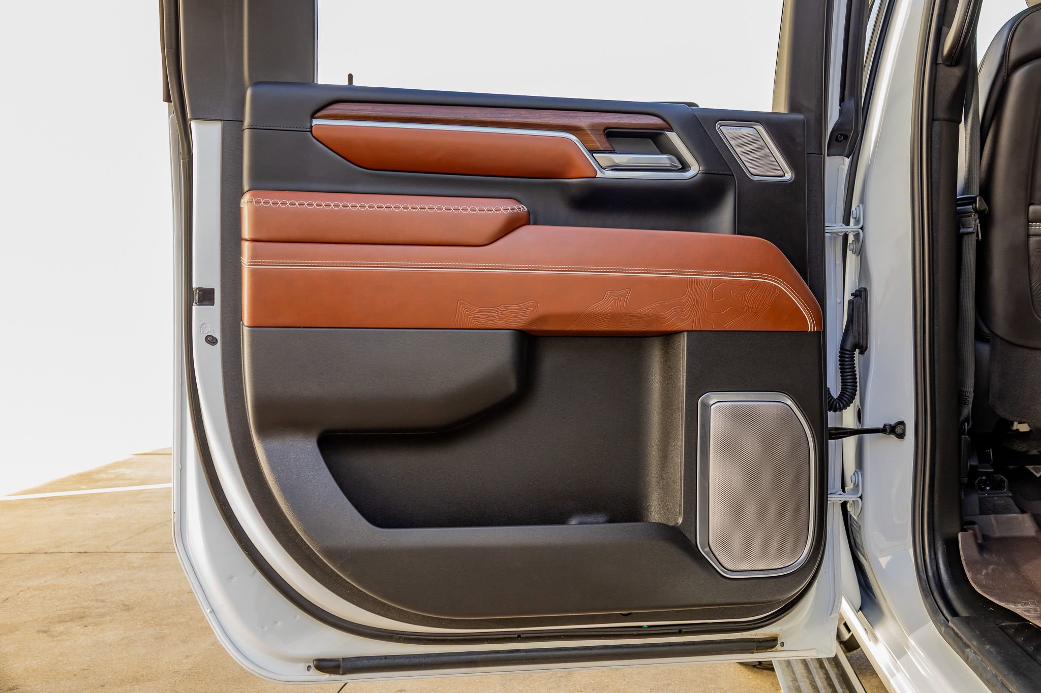 Used 2025 GMC Sierra 2500 Denali Ultimate image 37