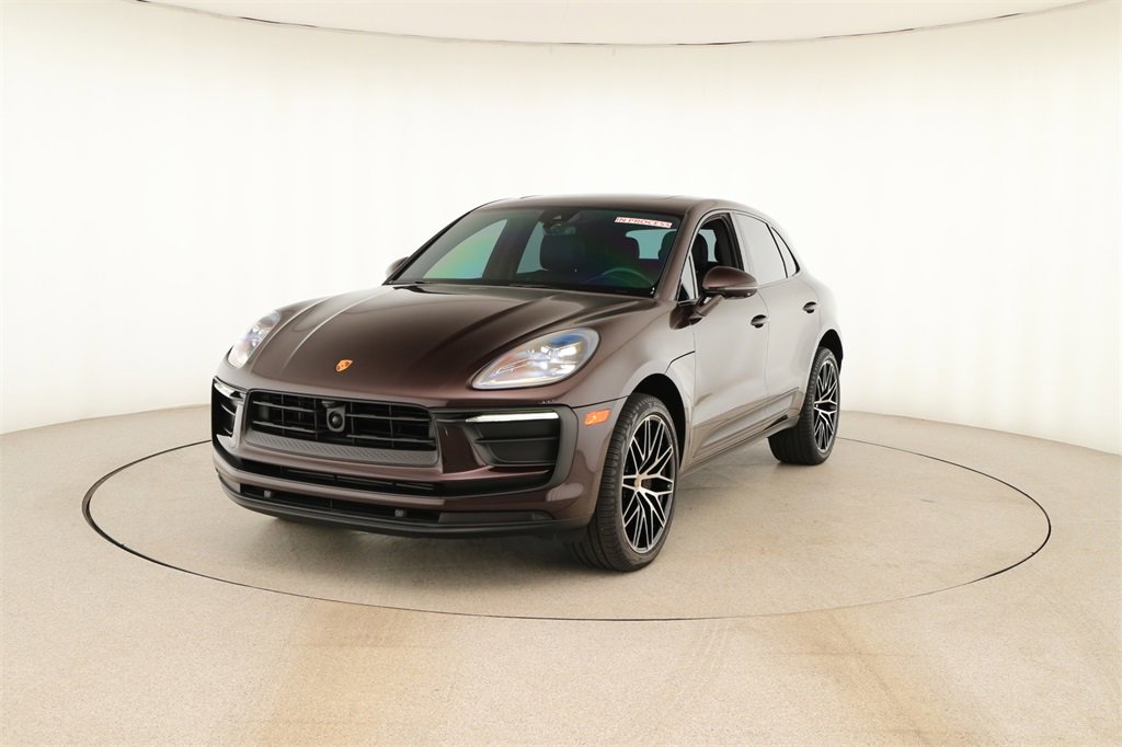 Used 2023 Porsche Macan Turbo image 12