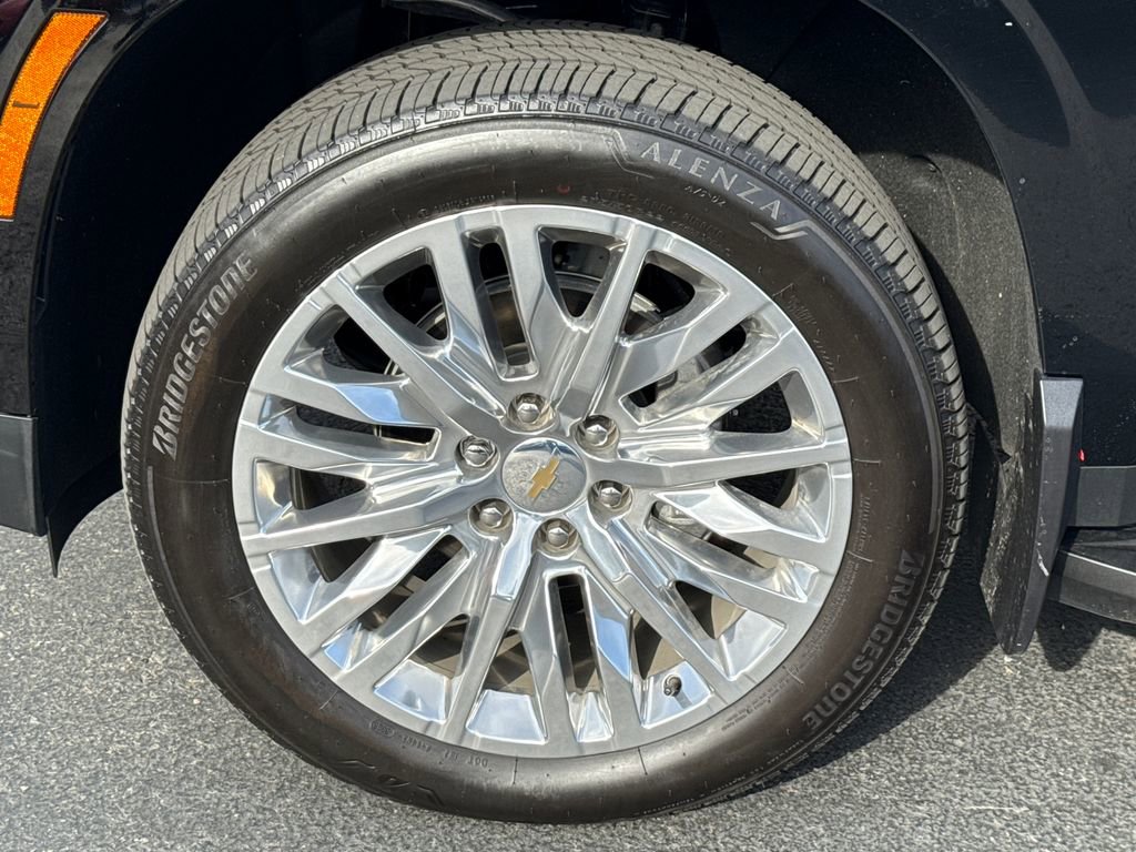 Used 2025 Chevrolet Tahoe Premier AWD/4WD image 5
