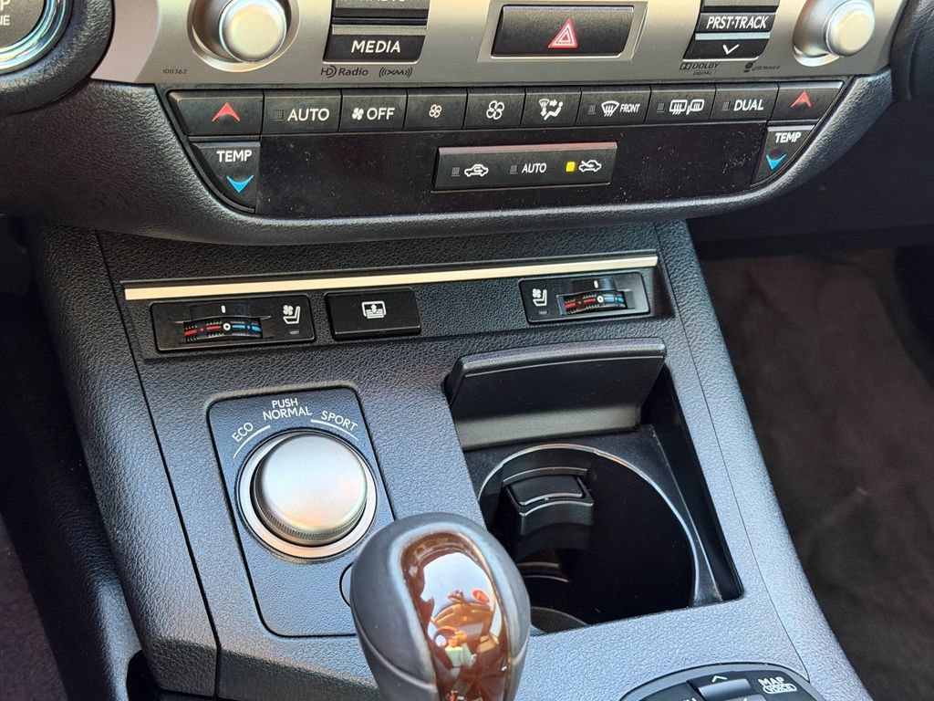 Used 2014 Lexus ES 350 w/ Luxury Package FWD image 21