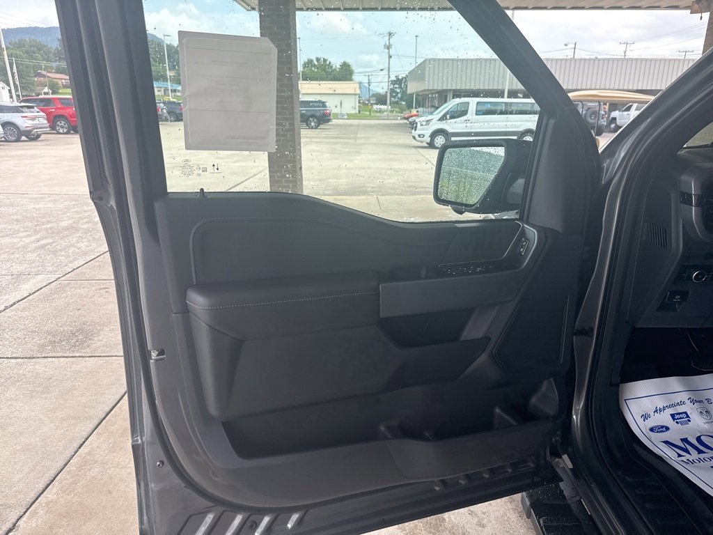 New 2025 Ford F150 XLT image 15