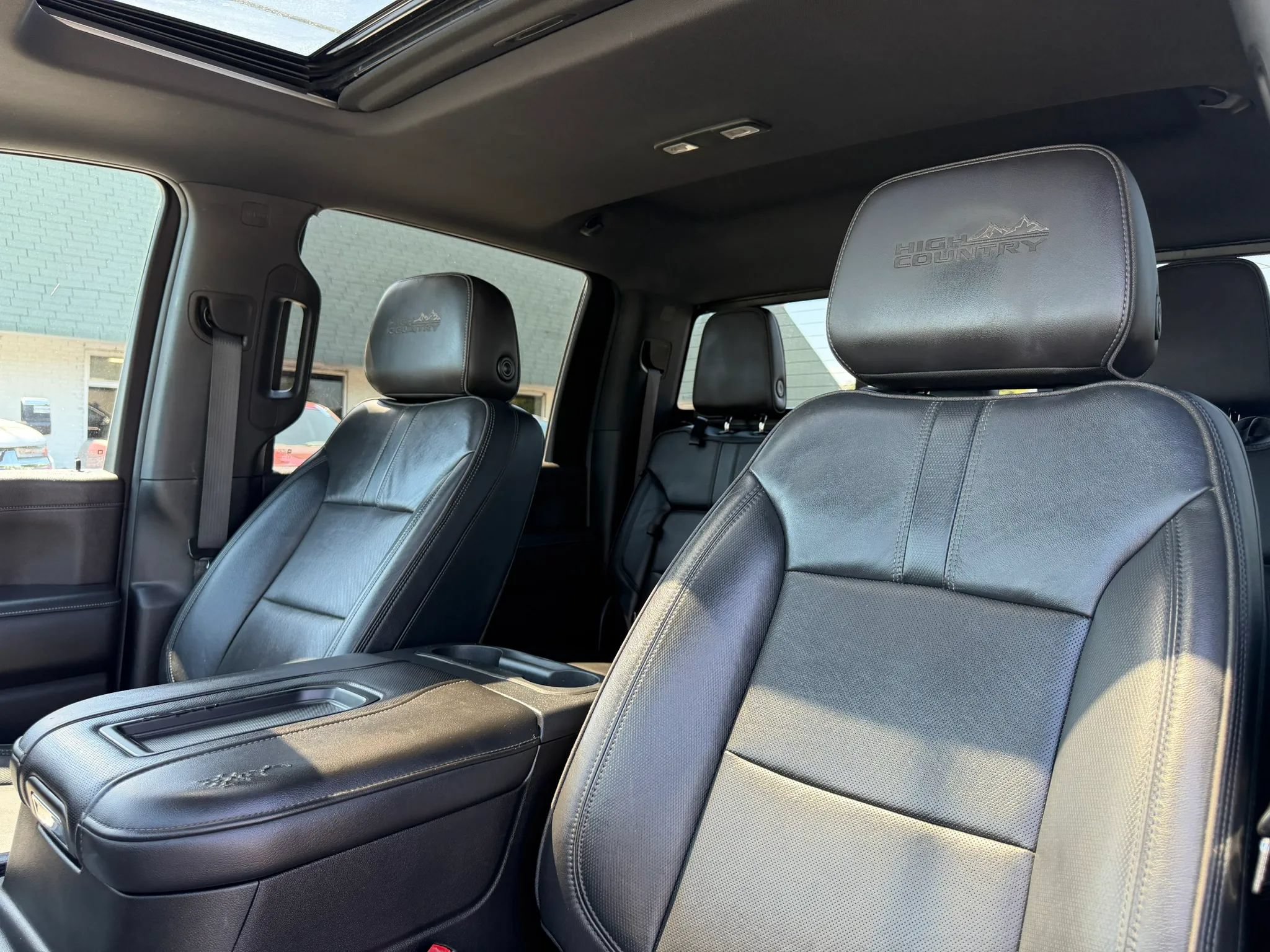 Used 2020 Chevrolet Silverado 2500 High Country w/ Z71 Off-Road Package AWD/4WD image 18