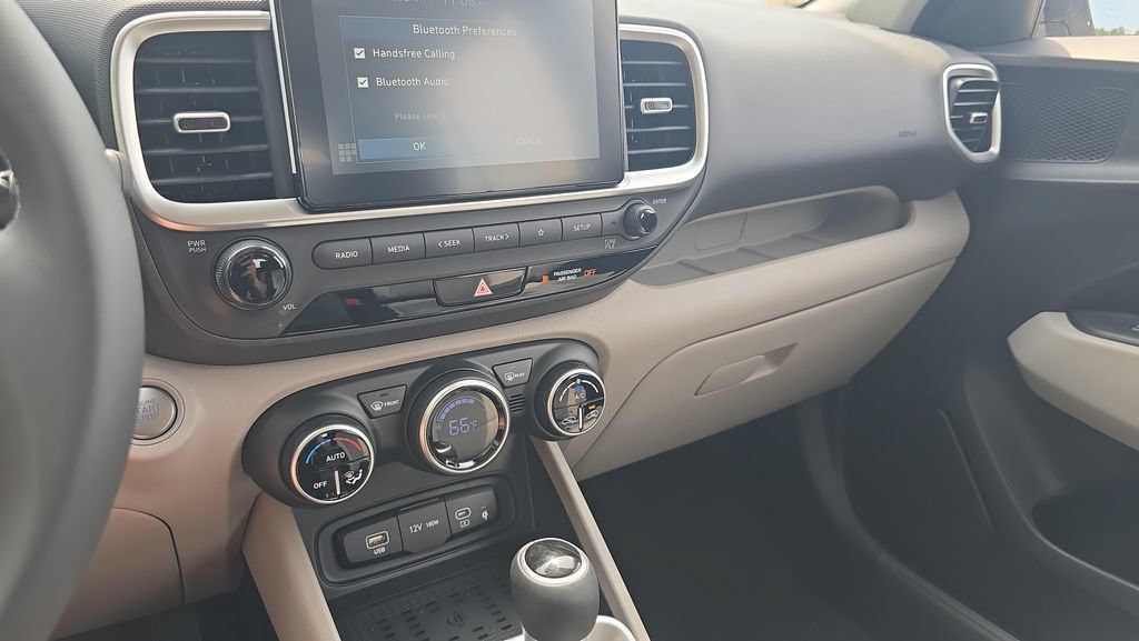 New 2026 Hyundai Venue SEL FWD image 21
