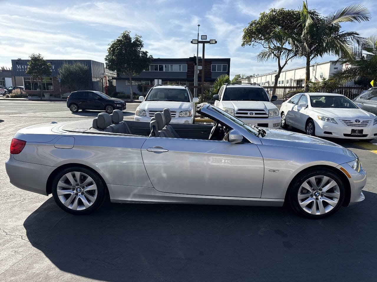Used 2011 BMW 328i Convertible RWD image 6