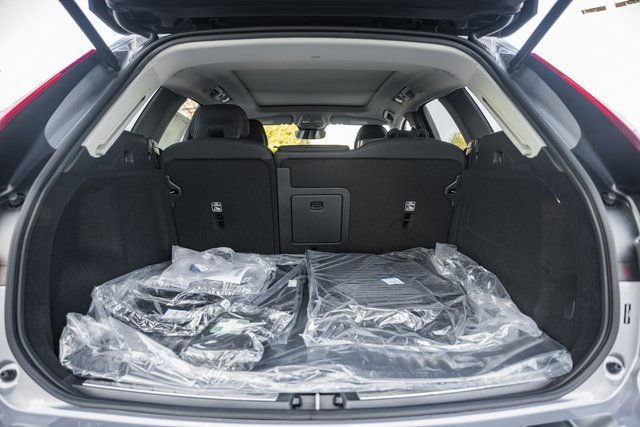 New 2026 Volvo XC60 B5 Plus w/ Protection Package Premier image 9